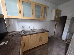 Photo 6- click for photo gallery